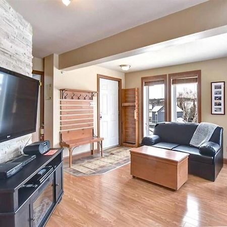 Bright Condo Near The Lake By Globalstay Mont-Tremblant Esterno foto
