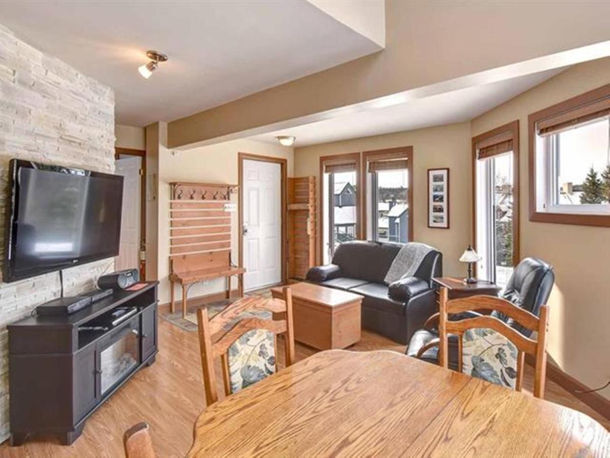 Bright Condo Near The Lake By Globalstay Mont-Tremblant Esterno foto